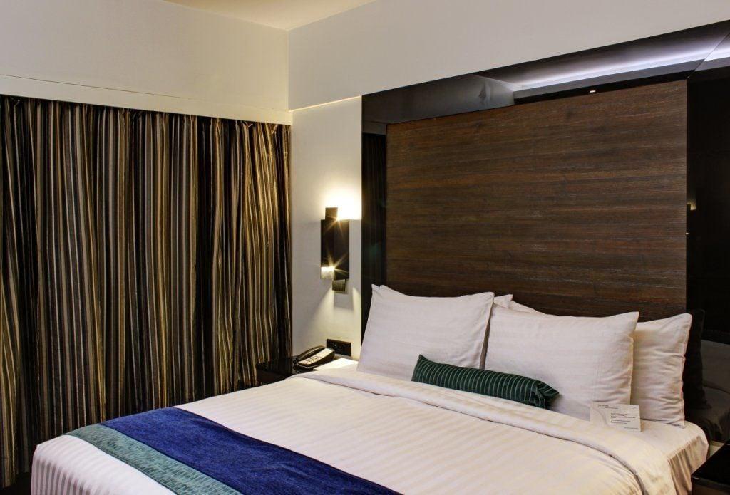 Svenska Design Hotel, Electronic City, Bangalore Kammasandra Buitenkant foto
