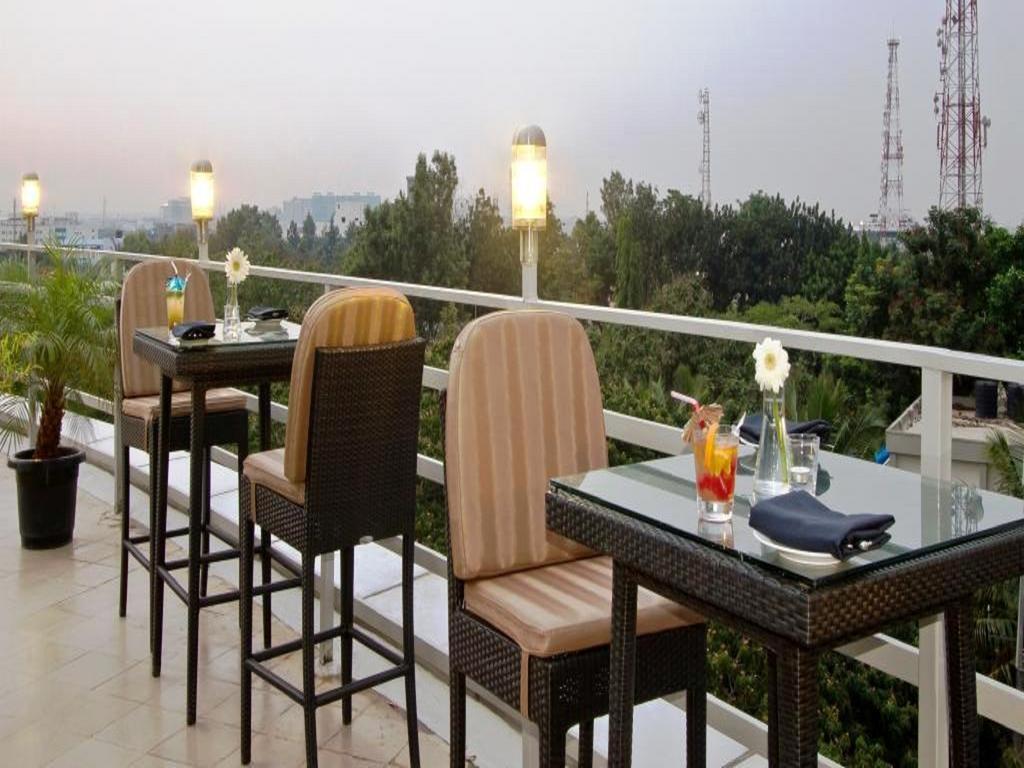 Svenska Design Hotel, Electronic City, Bangalore Kammasandra Buitenkant foto