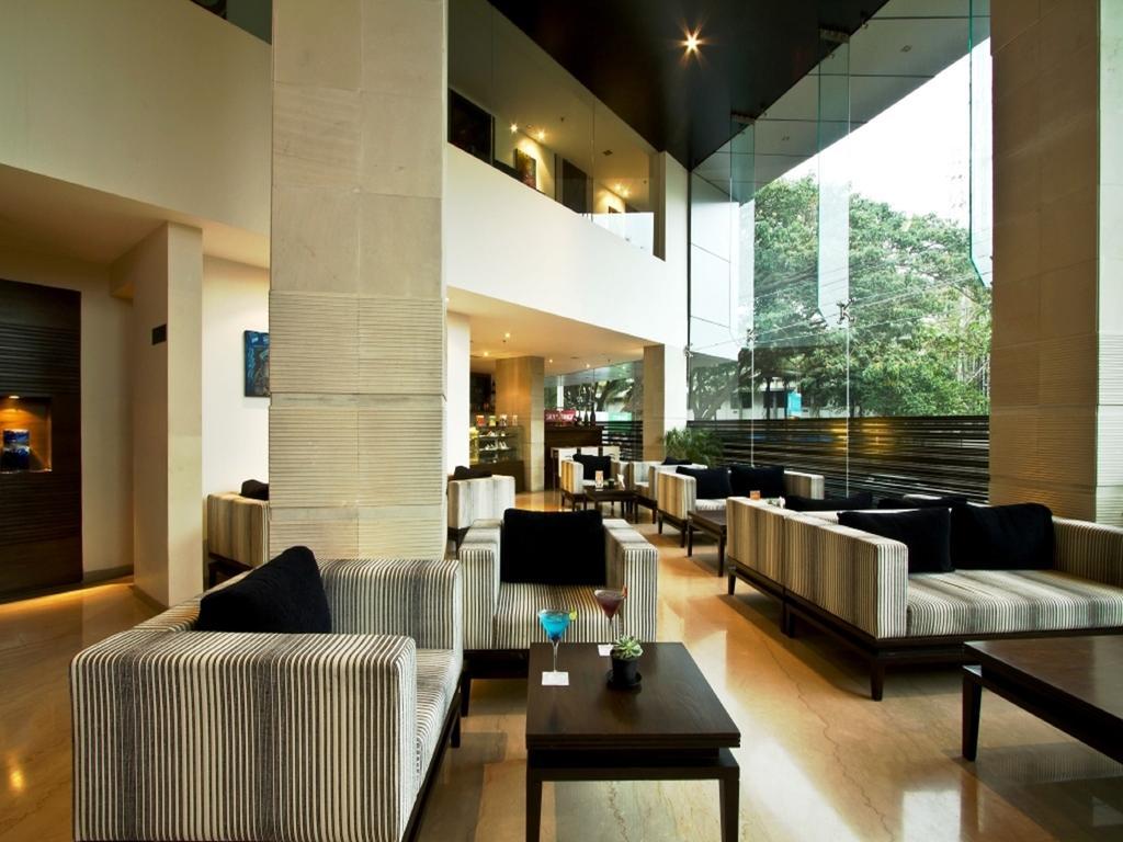 Svenska Design Hotel, Electronic City, Bangalore Kammasandra Buitenkant foto