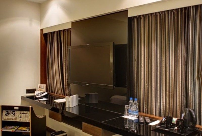 Svenska Design Hotel, Electronic City, Bangalore Kammasandra Buitenkant foto